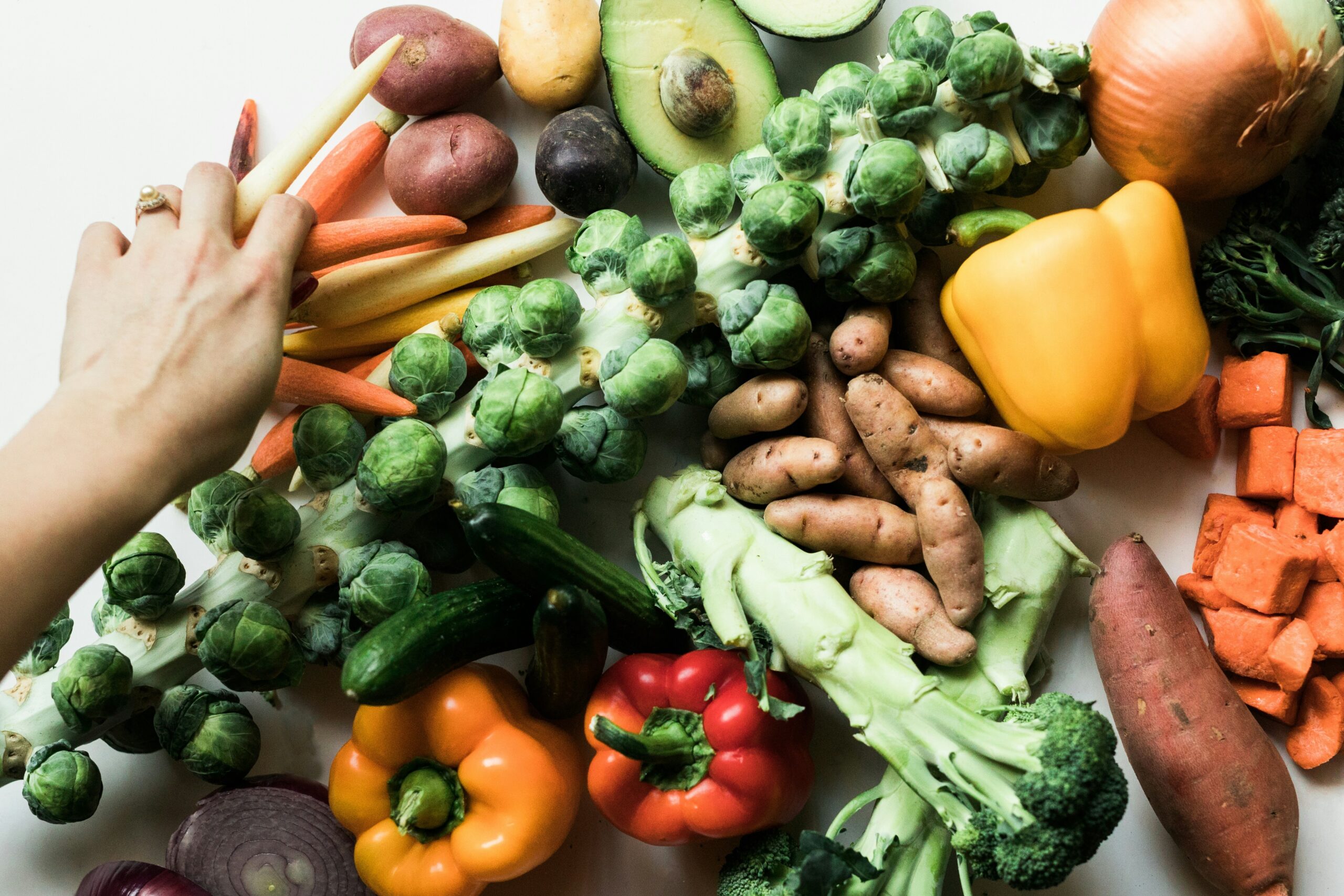 An infographic comparing the cost of premium versus budget health foods