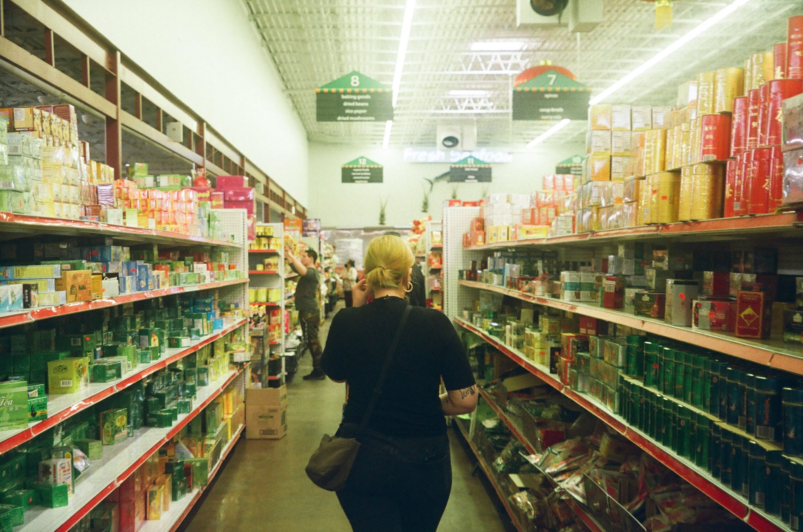 healthy grocery shopping